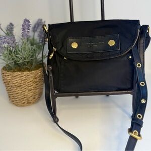 🌸MARC by Marc Jacobs pre-owned Black Crossbody Bag. XBB04. MAKE ME AN OFFER!.